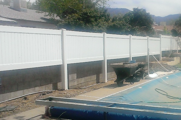 Poolside White removable privacy